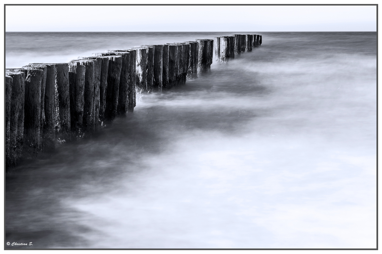 Buhnen am Strand von Graal Müritz