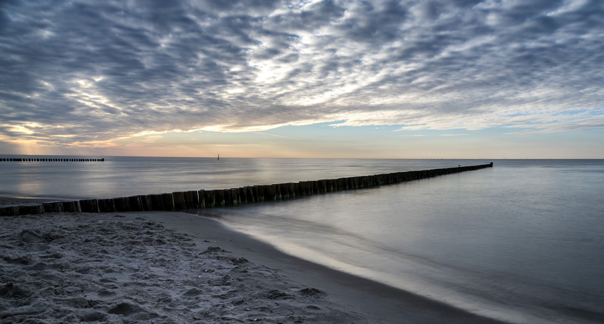 Buhnen in der Abenddämmerung 1