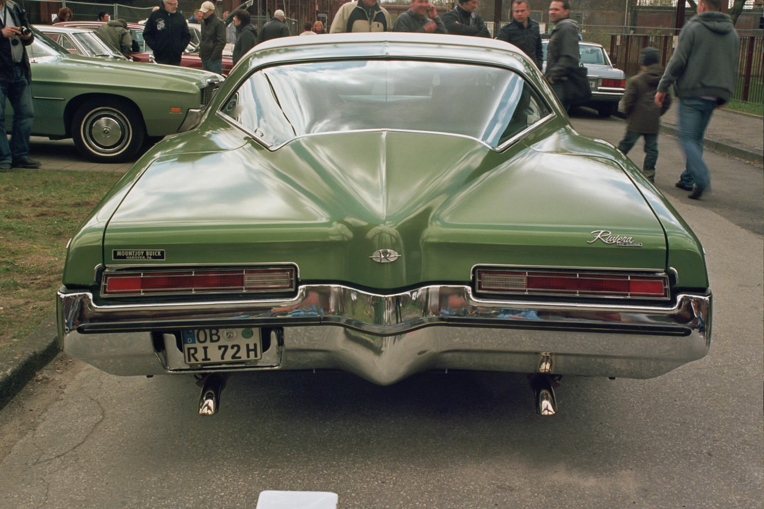 Buick Riviera boattail