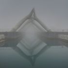 Building Bridges von Lorenzo Quinn