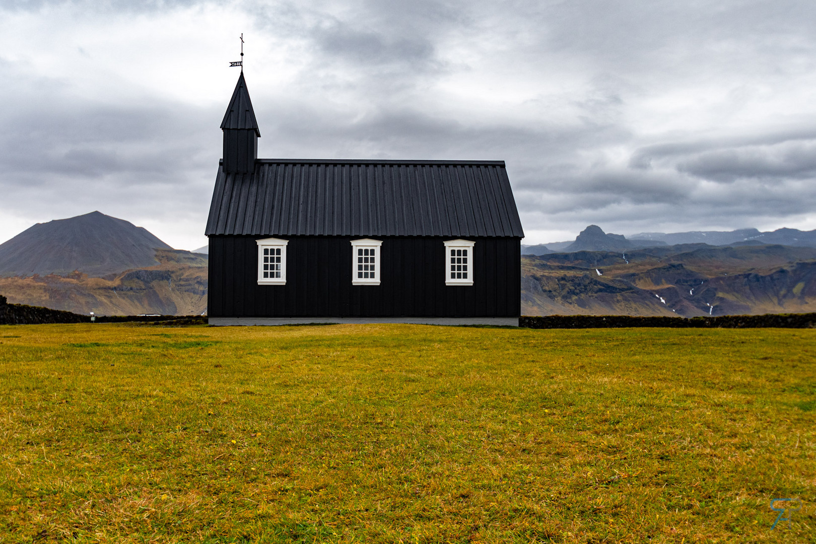 Búðir - schwarze Kirche auf Island