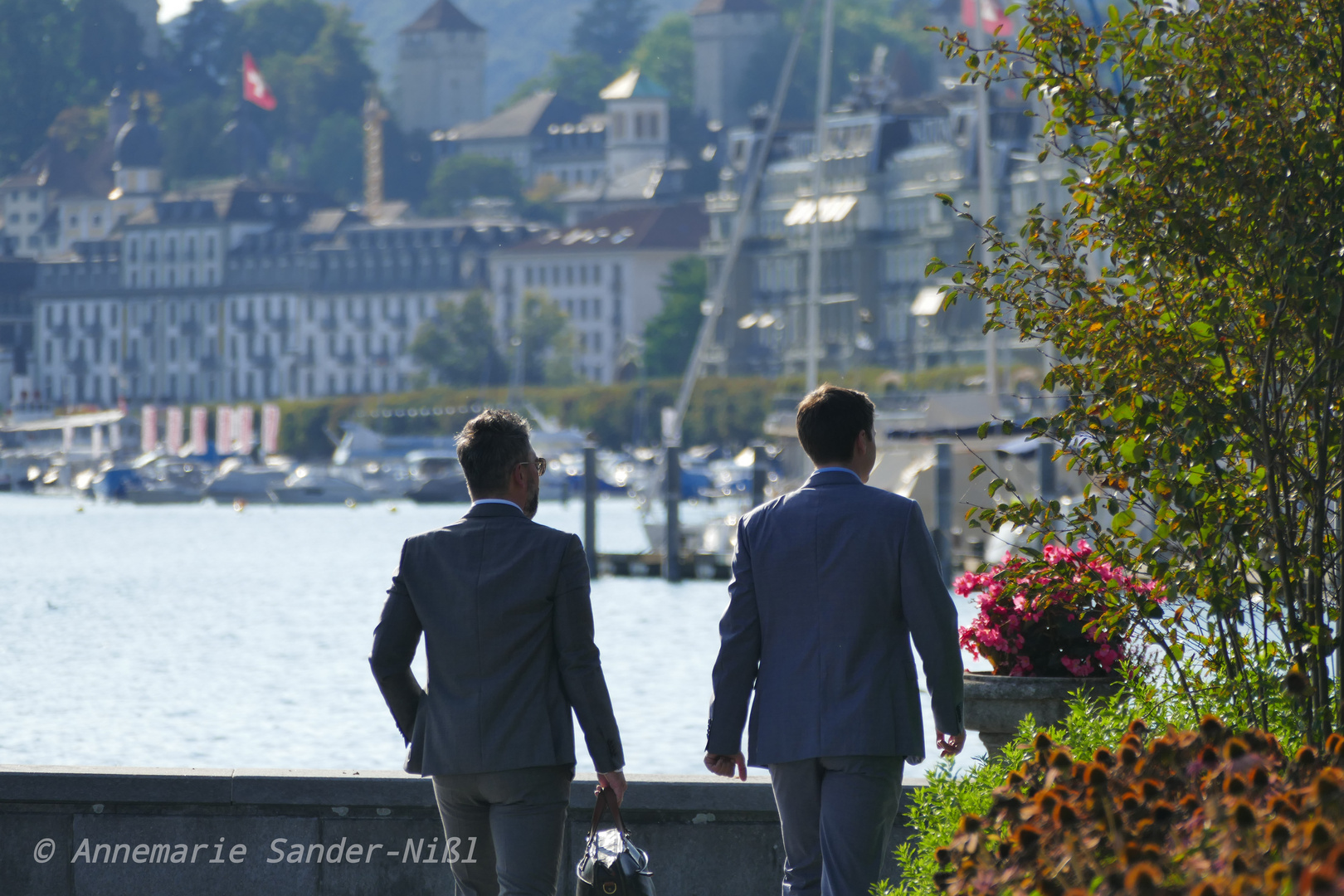 Buisnessmen am Luzerner See