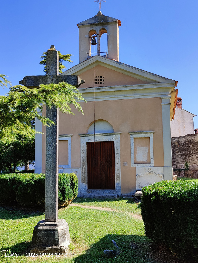 Buje,Kirche St. Martin (Crkva Sv. Martina) & Friedhof