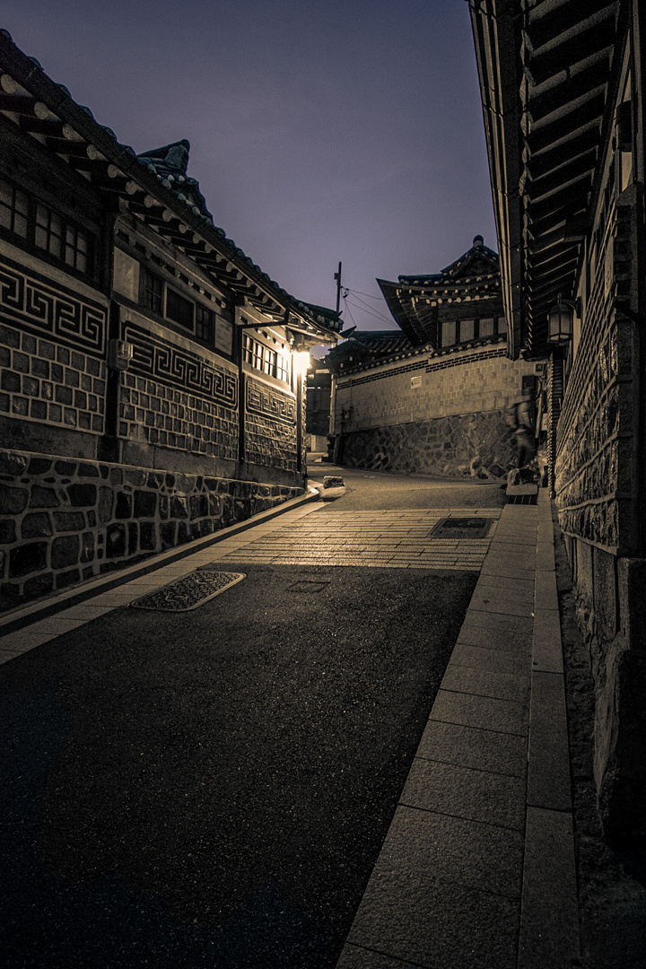 Bukchon Hanok Village, Seoul