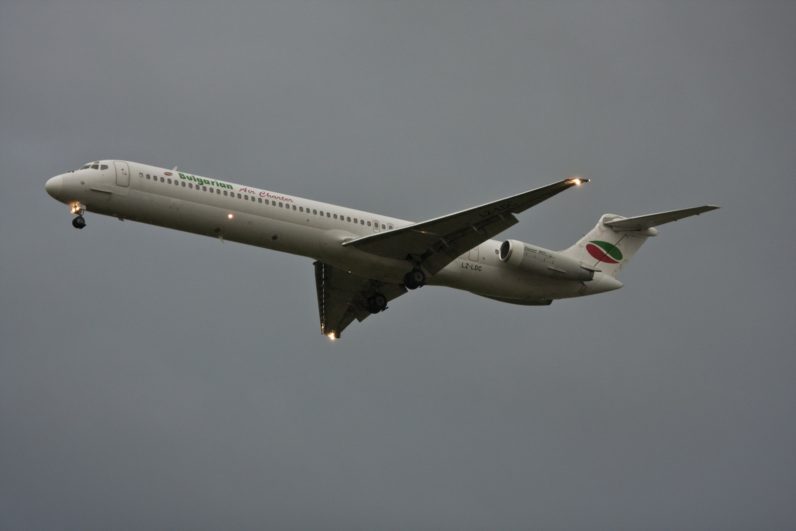 Bulgarian Aircharter LZ-LDC MD82