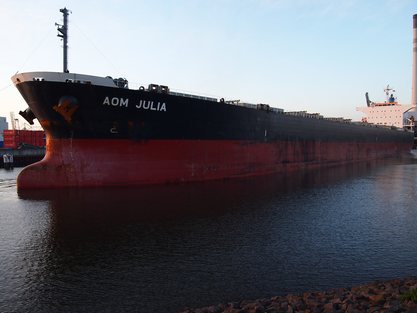 Bulk Carrier Aom Julia