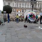 Bulles magiques devant l'Hôtel de Ville de Paris