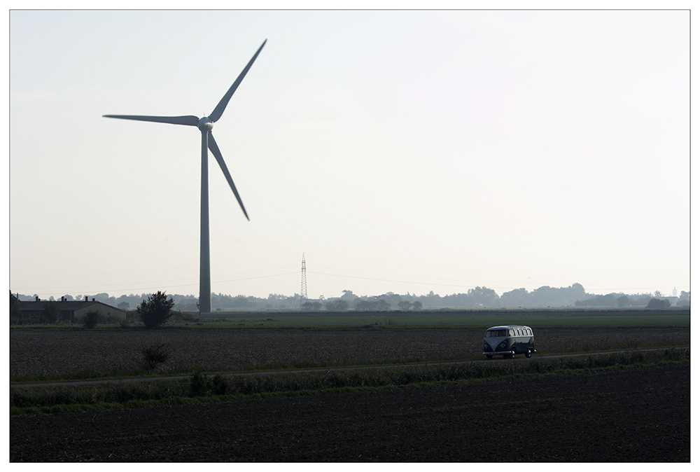 Bulli und die Windmühle I