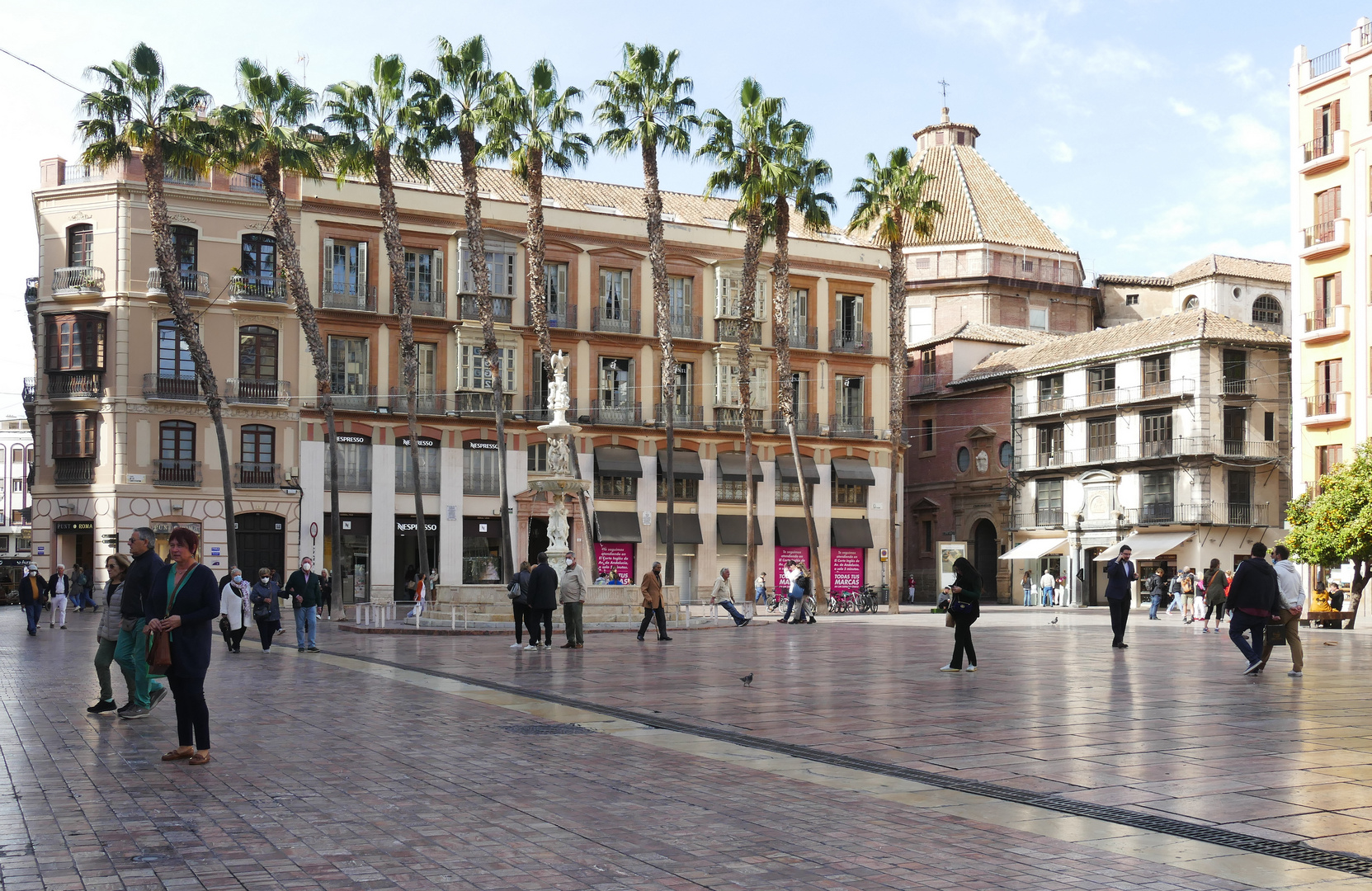 ...bummeln auf dem Plaza de la Constitución...