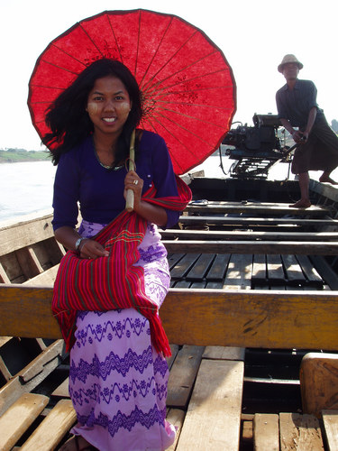 Bumrese girl on boat