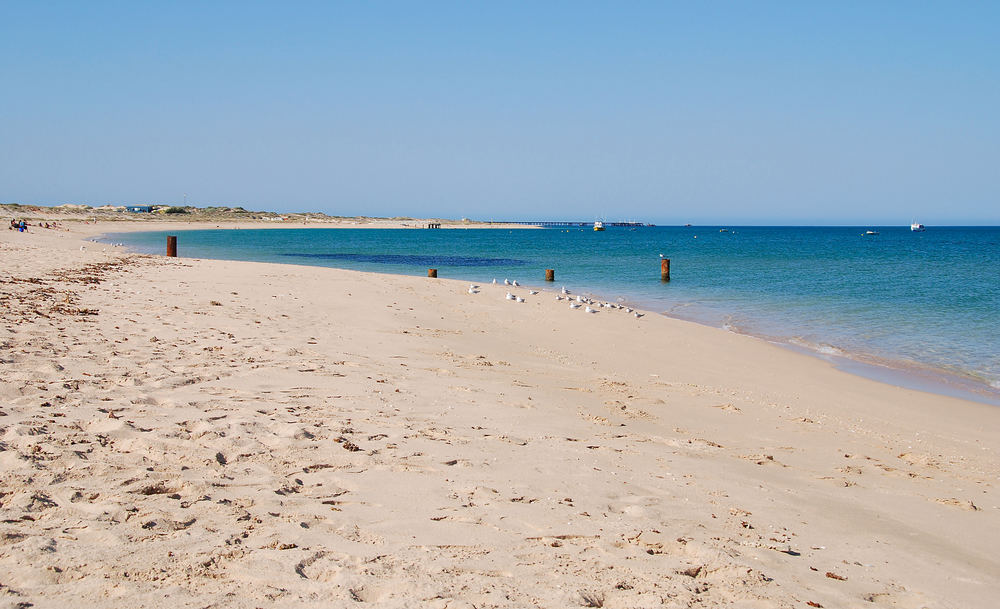 Bundegi Beach