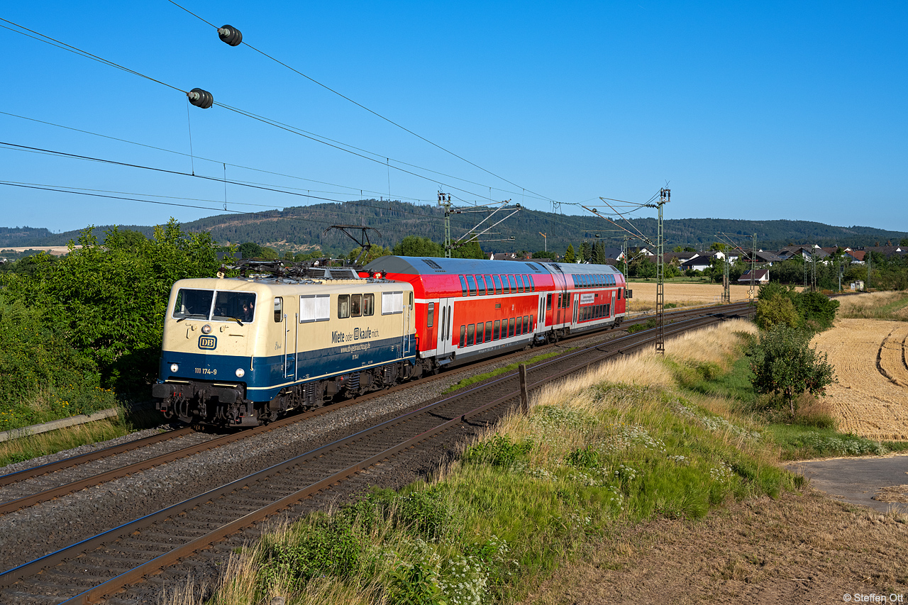 Bundesbahnklassiker auf der Main-Weser-Bahn