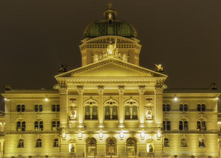 Bundeshaus Bern bei Morgenstimmung