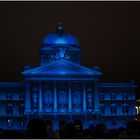 Bundeshaus in blau