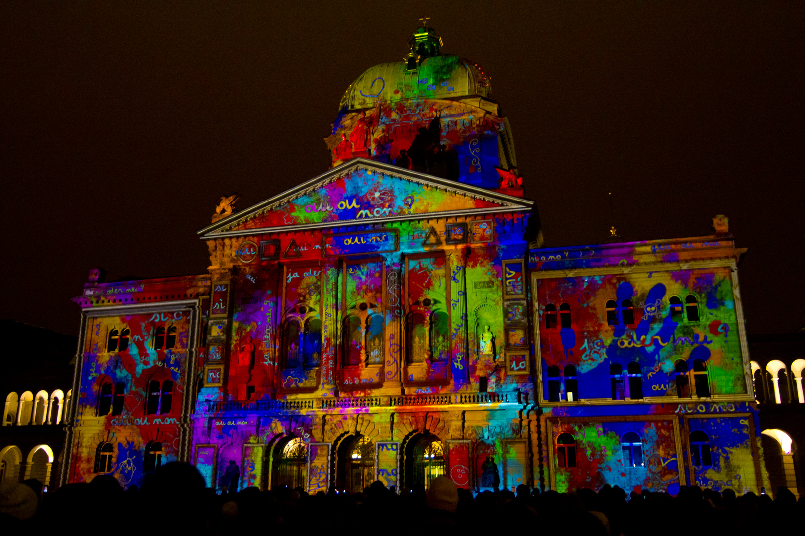 Bundeshaus in Farbe