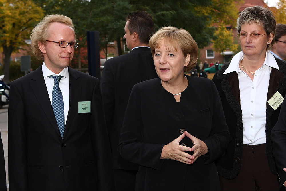 Bundeskanzlerin Angela Merkel in Lüneburg (Ankunft)