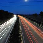 Bundesstraße bei Nacht