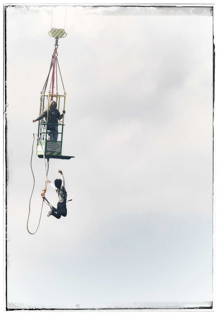 Bungee Jumping 