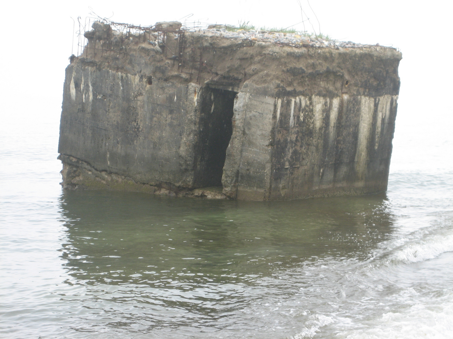 Bunker im Meer