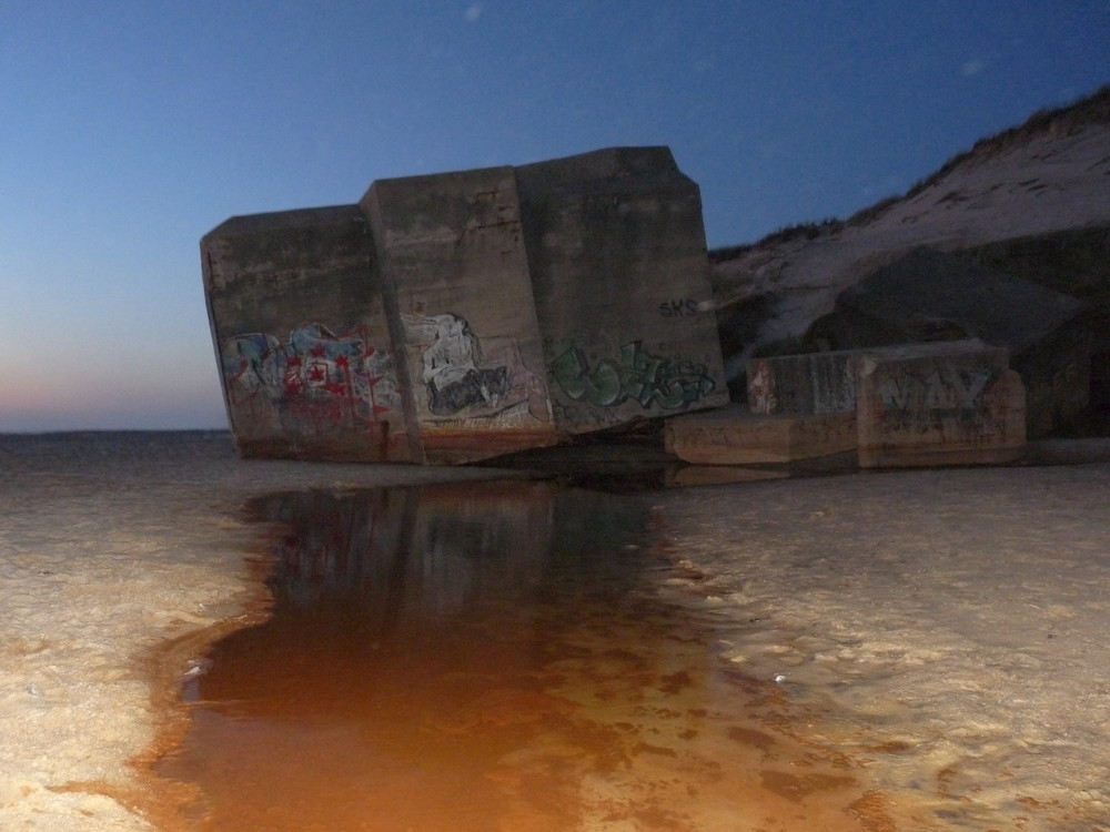 Bunker mit Rostwasser