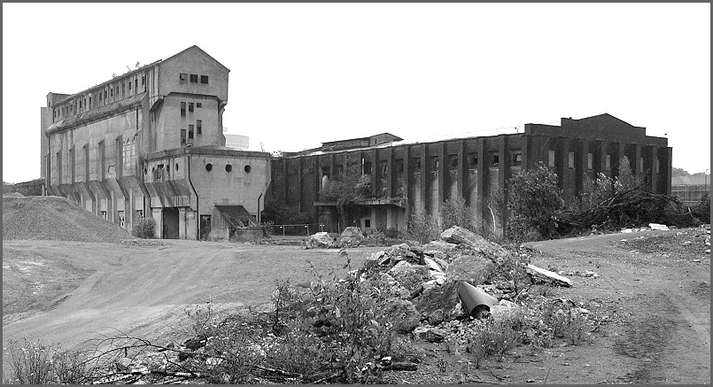 Bunker und Ammoniakhalle