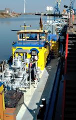 Bunkerboot 'Elbe' im Hafen MD