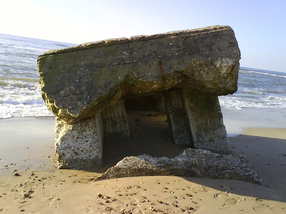 Bunkerreste am Strand