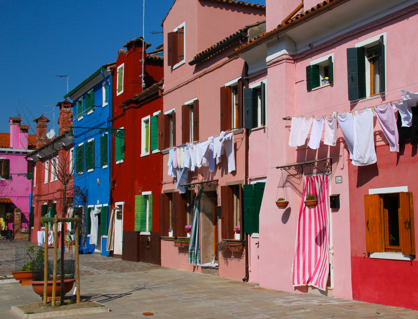 Bunt - bunter-  Burano