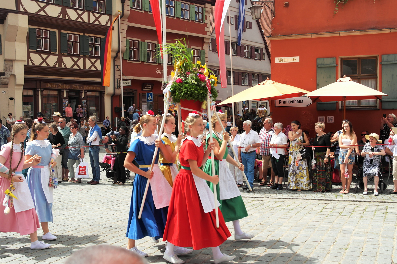 Bunt und fröhlich Kinderzeche 2016 DKB