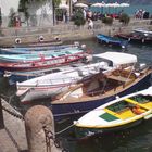 bunte Boote am Gardasee