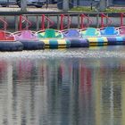 Bunte Boote im Mediapark Köln