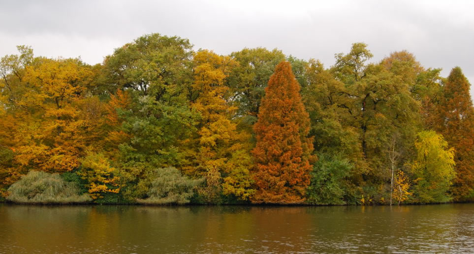 bunte Farben am See