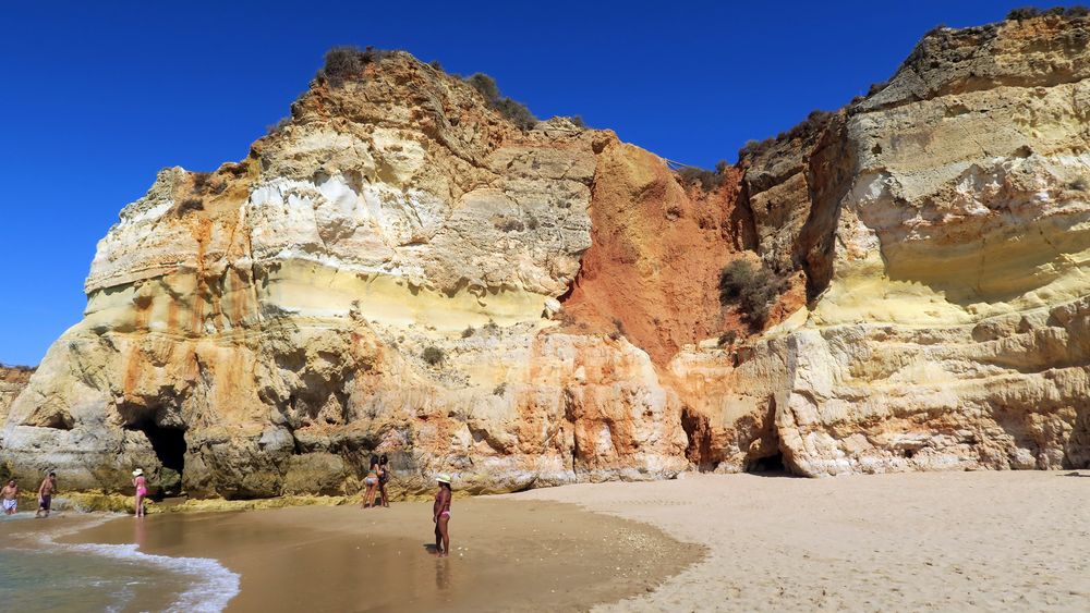 bunte Felsen an der Praia da Rocha