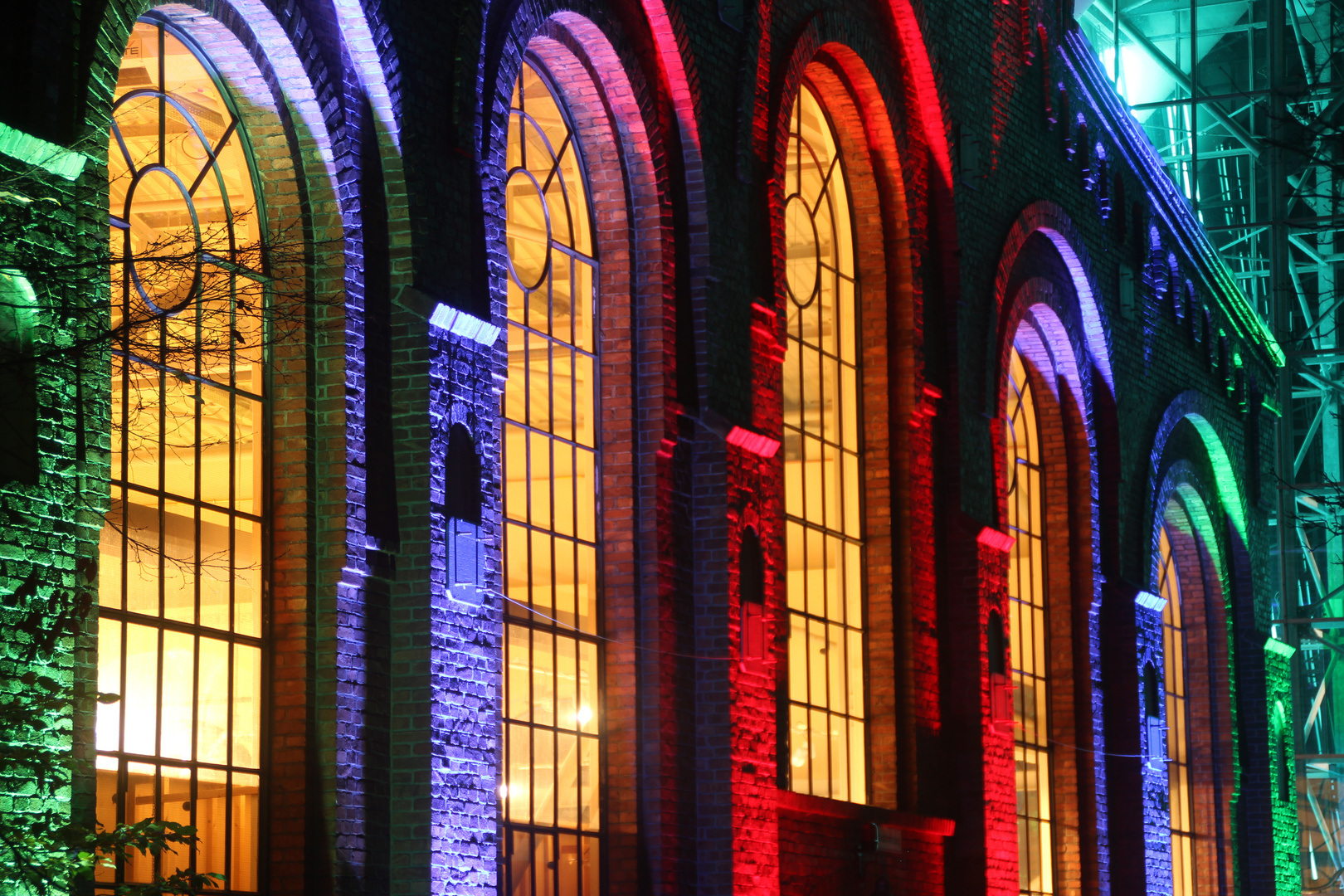 Bunte Fenster Foto &amp; Bild architektur, architektur bei