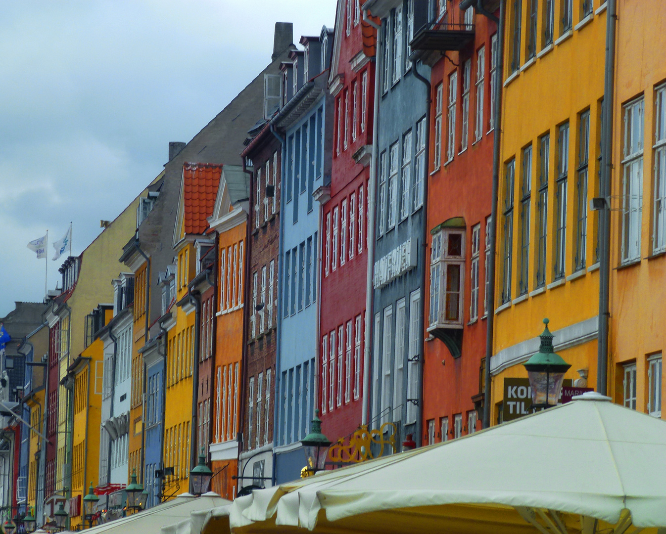 bunte Häuser am alten Hafen von Kopenhagen