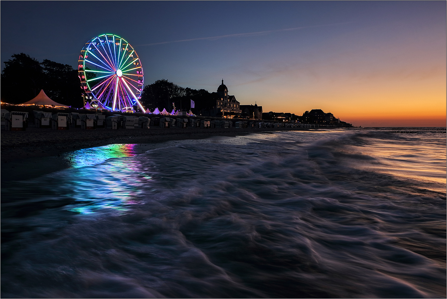 Bunte Lichter am Strand...