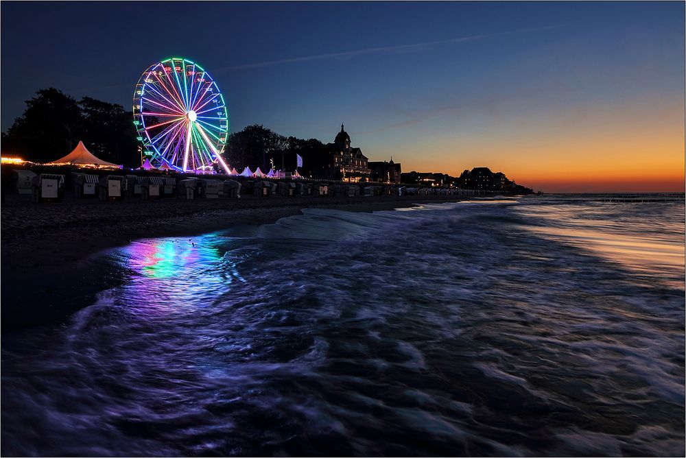 Bunte Lichter am Strand von Kühlungsborn...