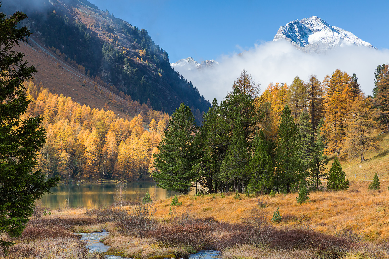 bunte Seenlandschaft