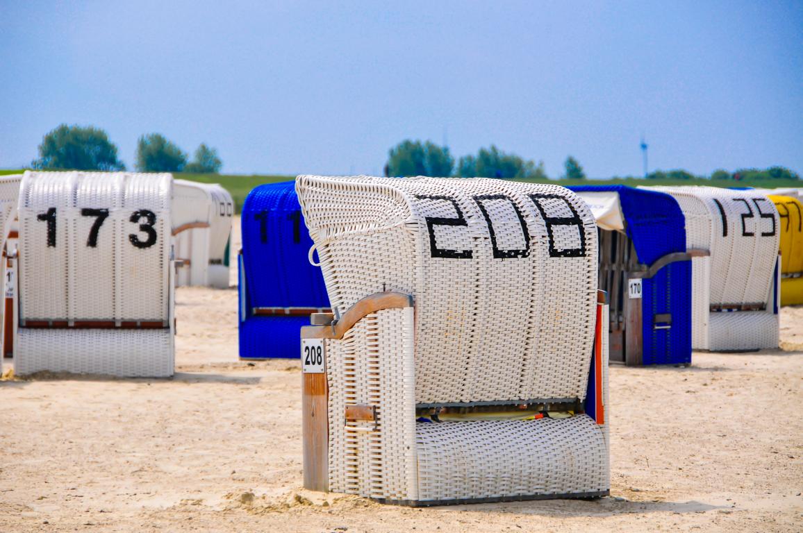 Bunte Strandkörbe in Schillig