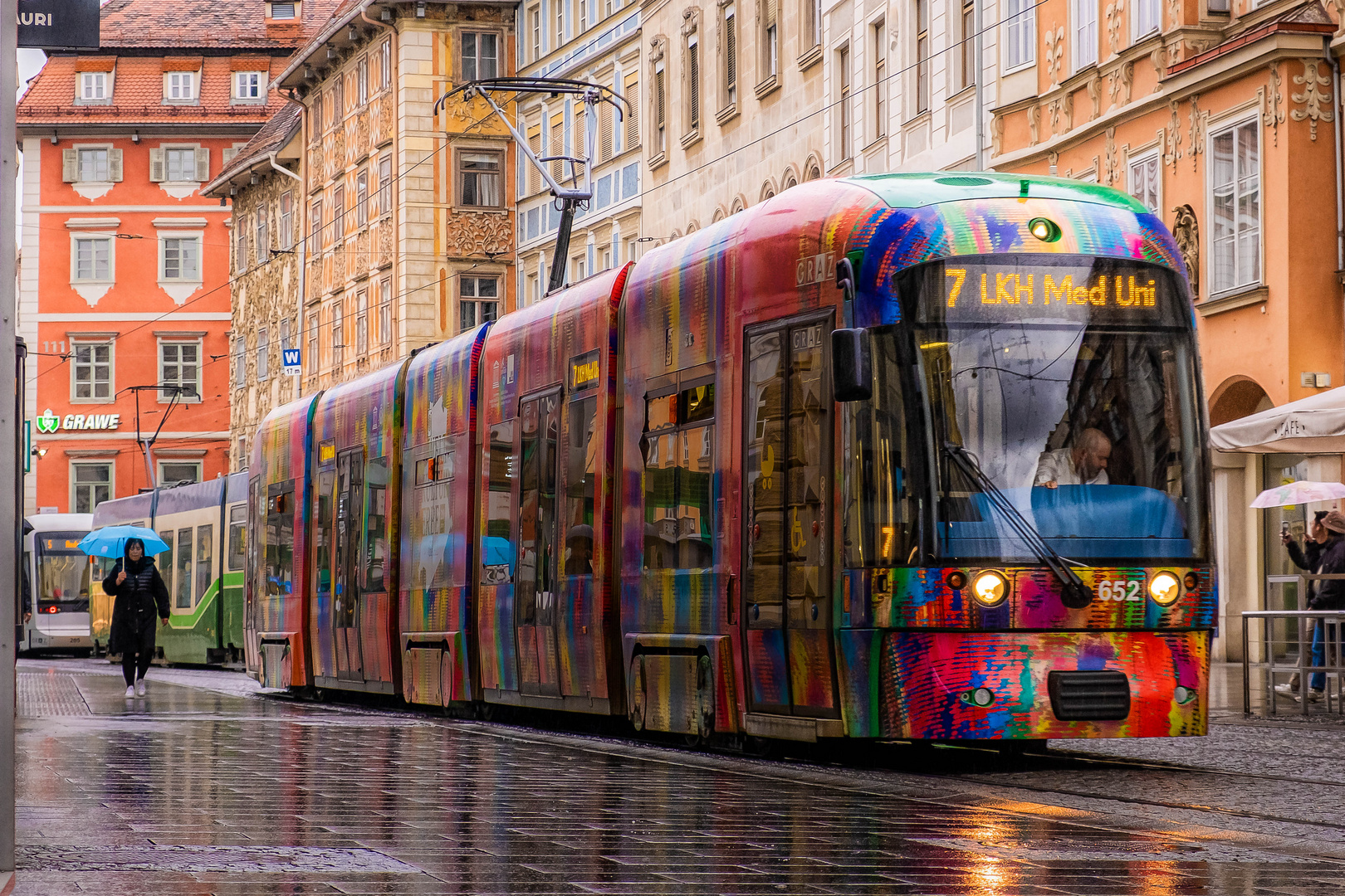 bunte Straßenbahn