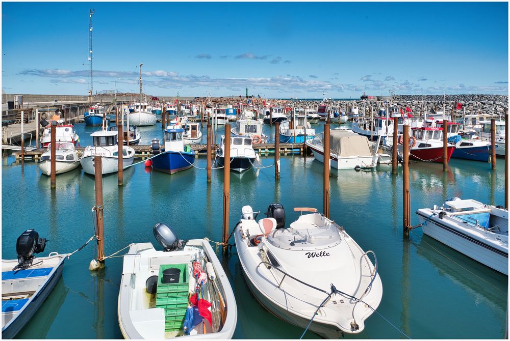 Bunter Hafen Hirtshals