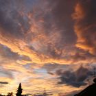 Bunter Himmel über Hürth