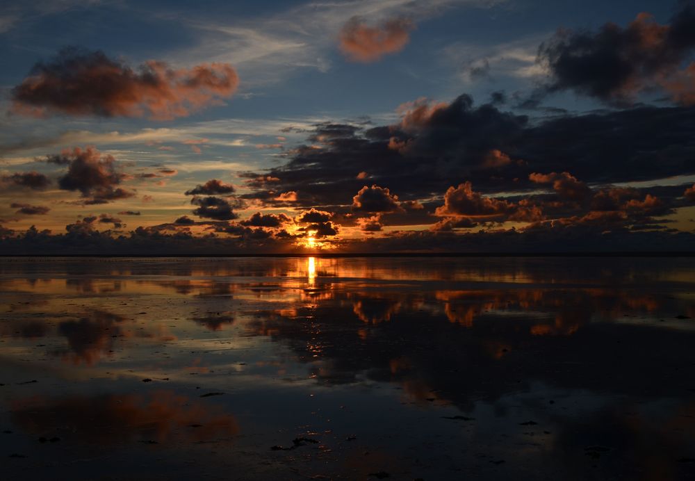 Bunter Himmel vor der Nacht