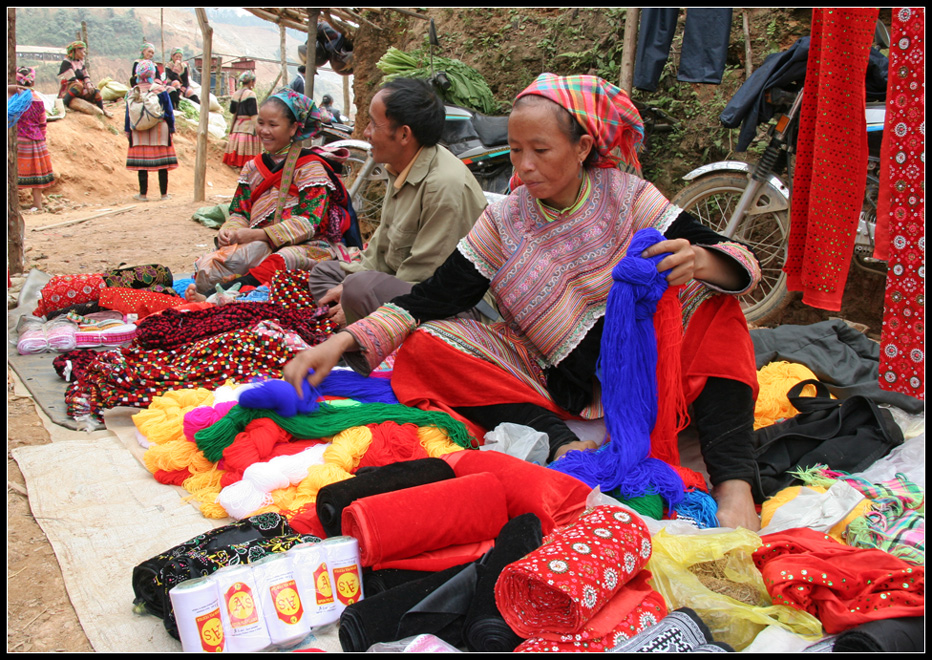 bunter Markt in Nordvietnam