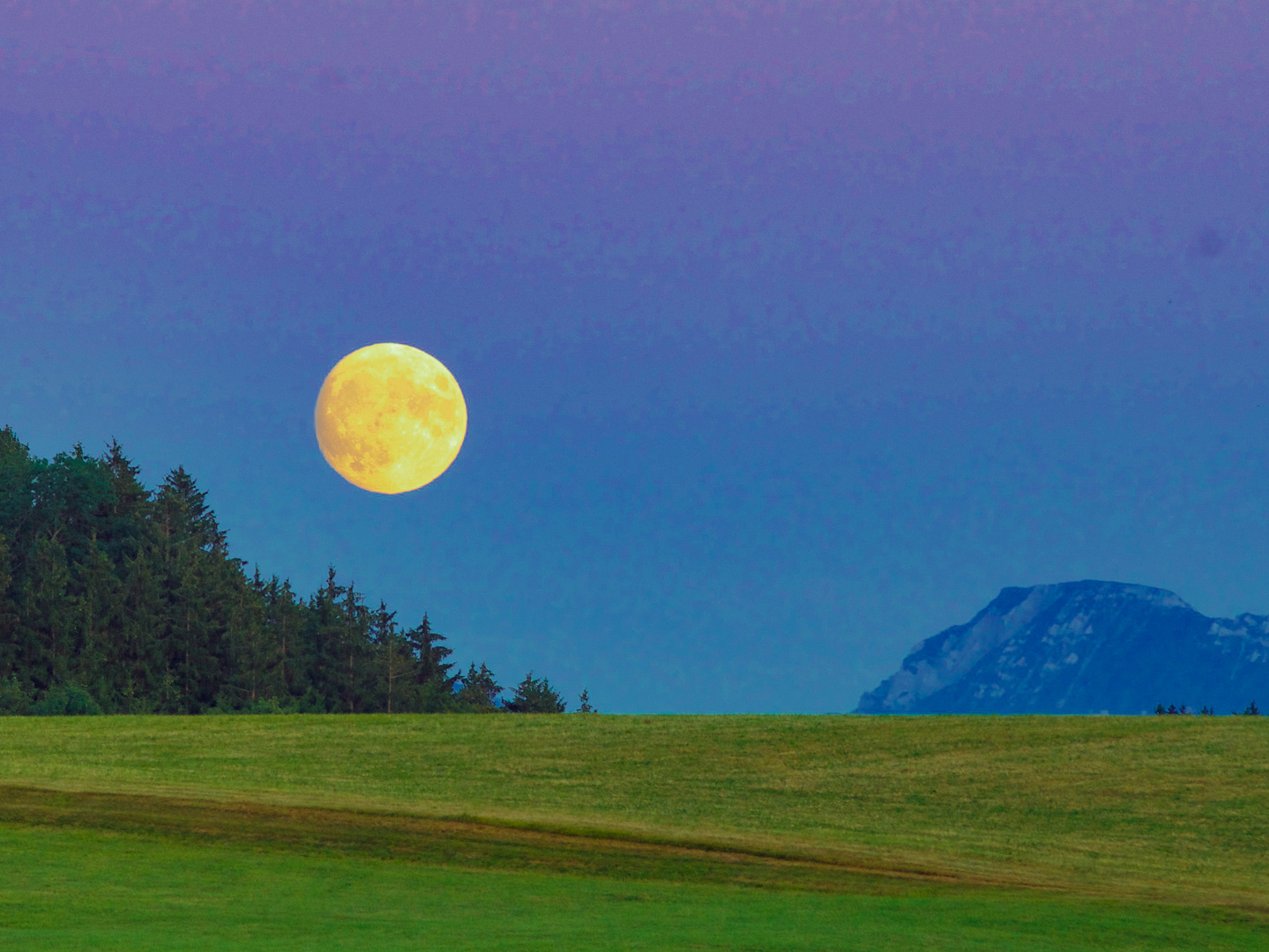 Bunter Mond Foto &amp; Bild | mondaufnahmen, himmel &amp; universum, natur ...