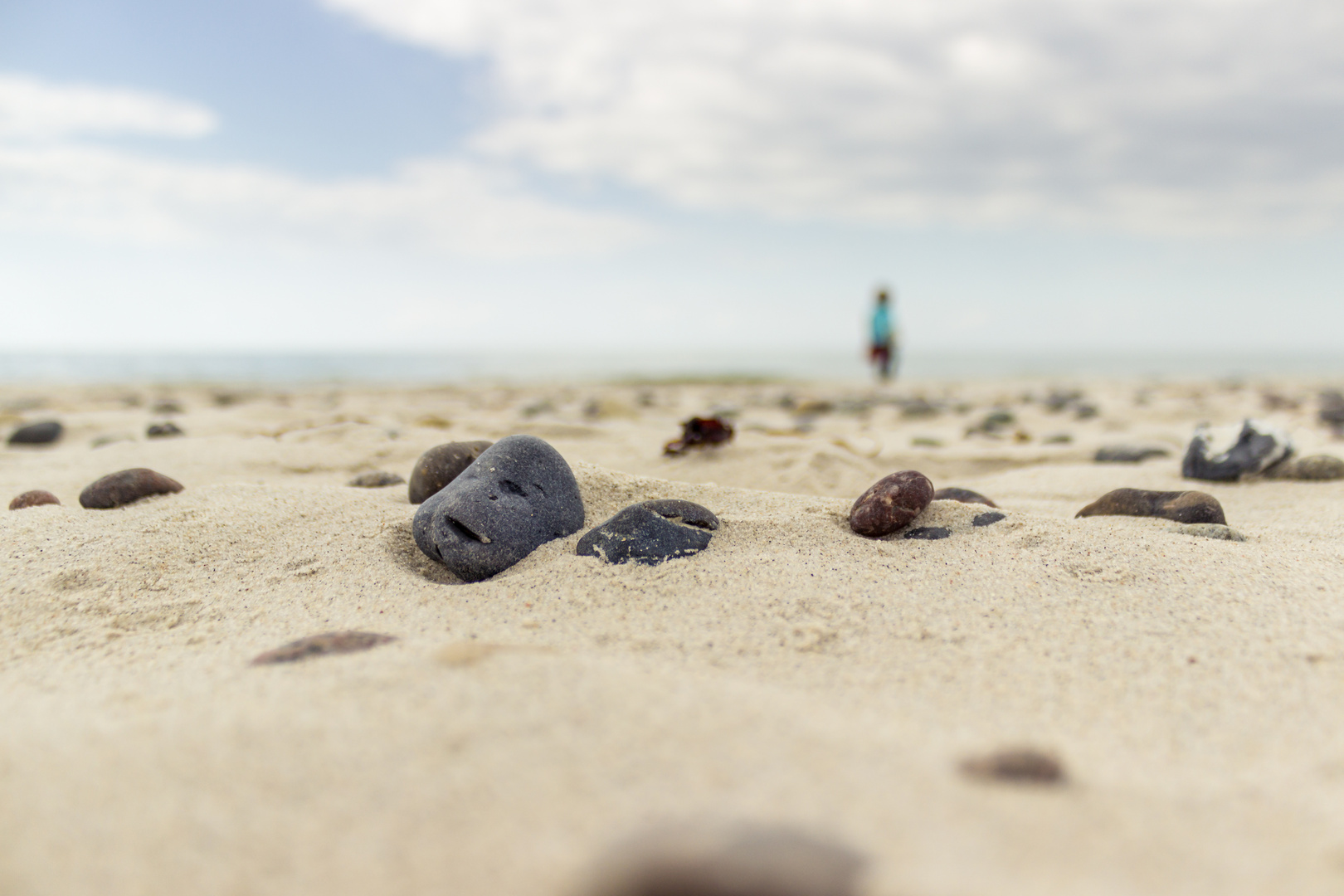 Bunter Spaziergang am Naturstrand