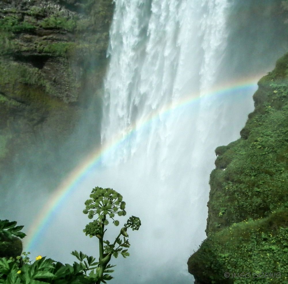 bunter Wasserfall