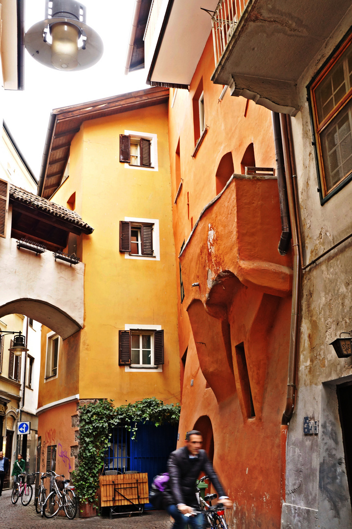 buntes Bozen III: Pedalierer und Patina