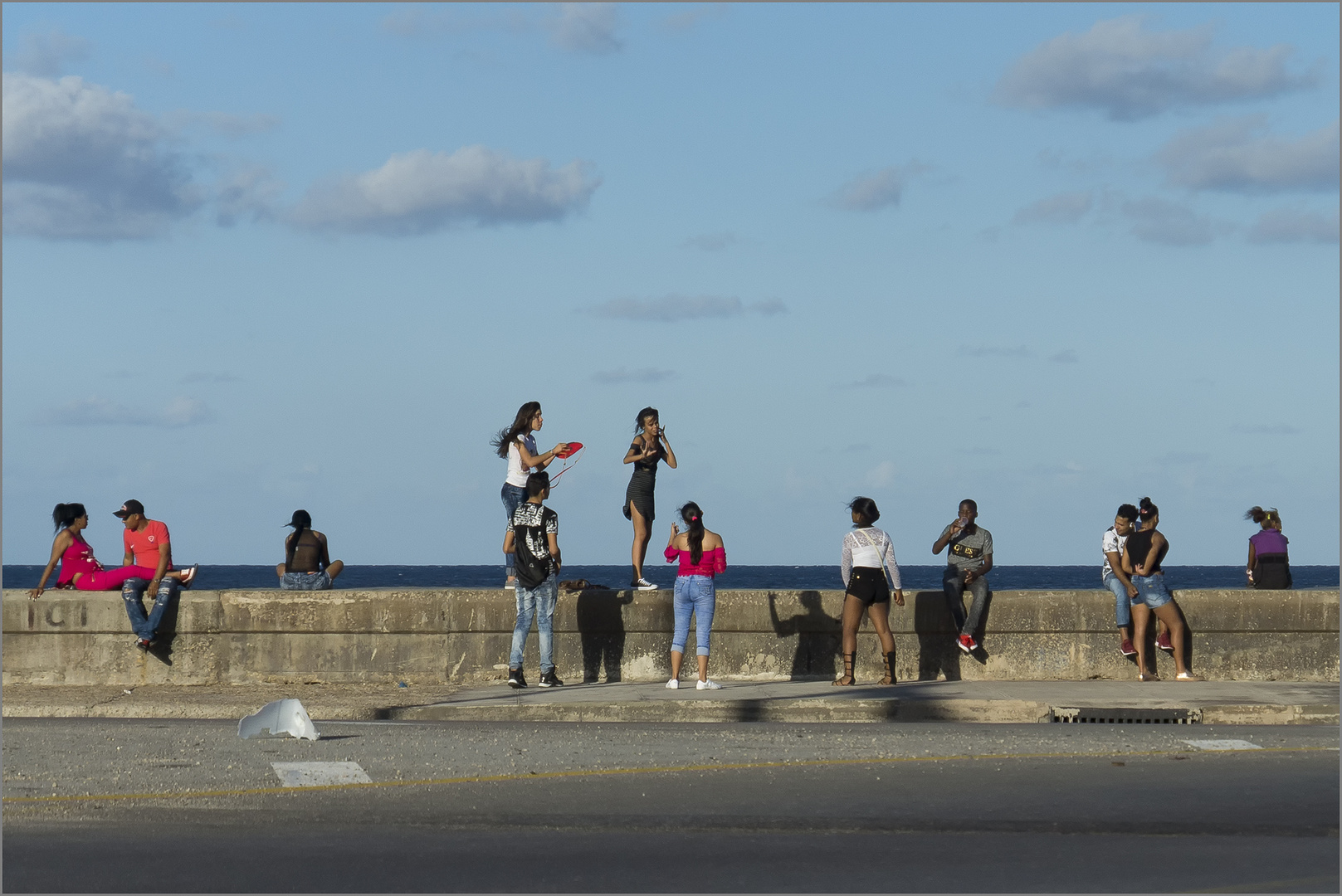 Buntes Treiben am Malecon