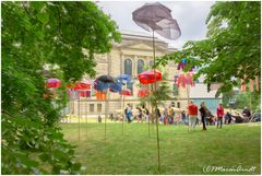 Buntes Treiben am Wall